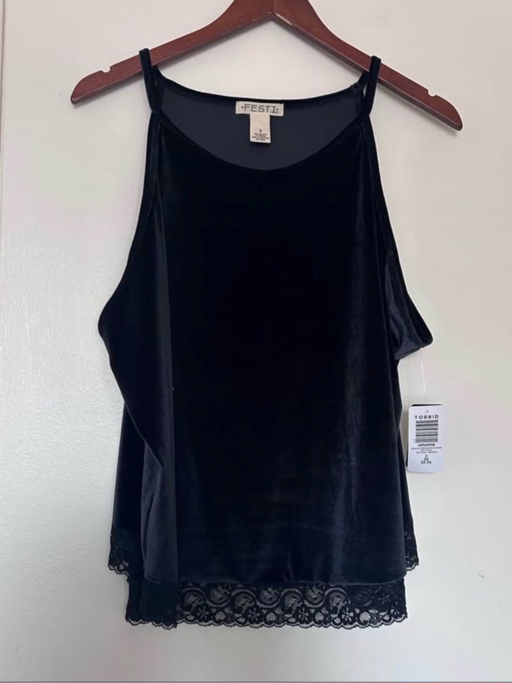 NWT Torrid Festi Black Velvet Camisole Top